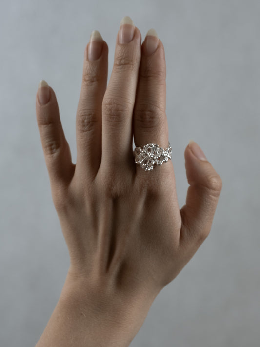 RUSALKA | SILVER RING WITH PEARL.