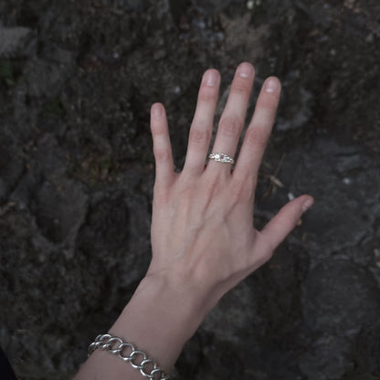 ZORZA | SREBRNY PIERŚCIONEK Z KWARCEM TRUSKAWKOWYM