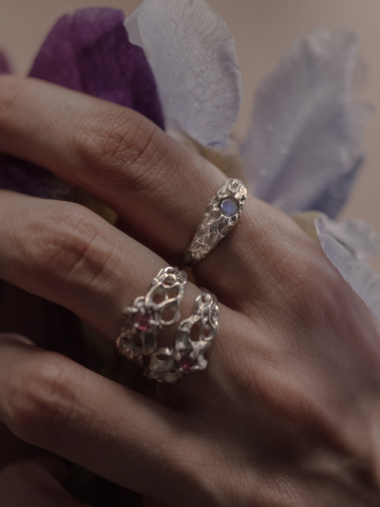 ZORZA | SREBRNY PIERŚCIONEK Z LABRADORYTEM